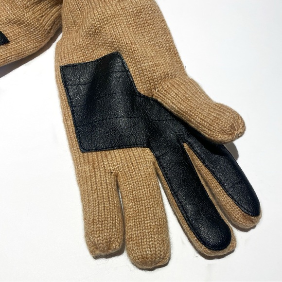 UGG Camel Knit Wool Blend Gloves NWT - Picture 3 of 14
